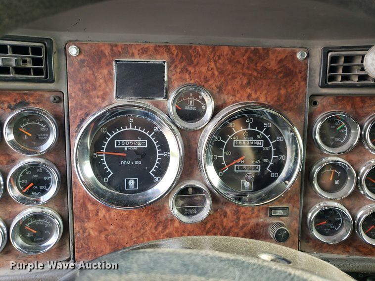 image for item DP7874 2005 Kenworth T800  semi truck