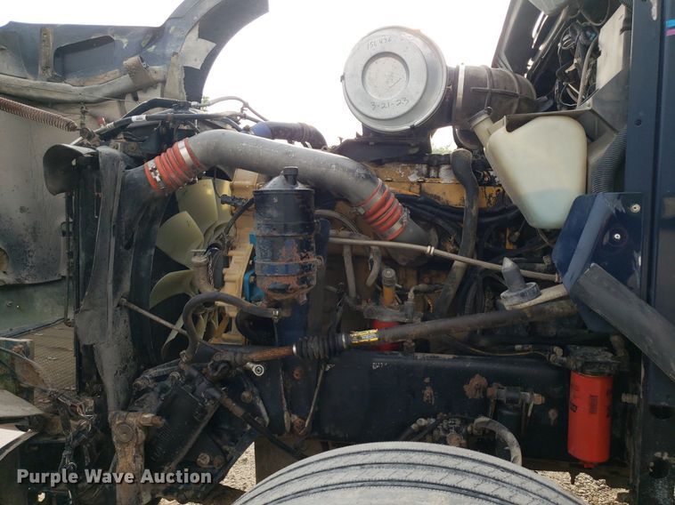 image for item DP7874 2005 Kenworth T800  semi truck