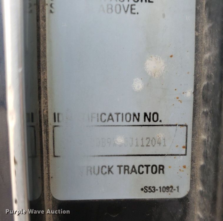 image for item DP7874 2005 Kenworth T800  semi truck