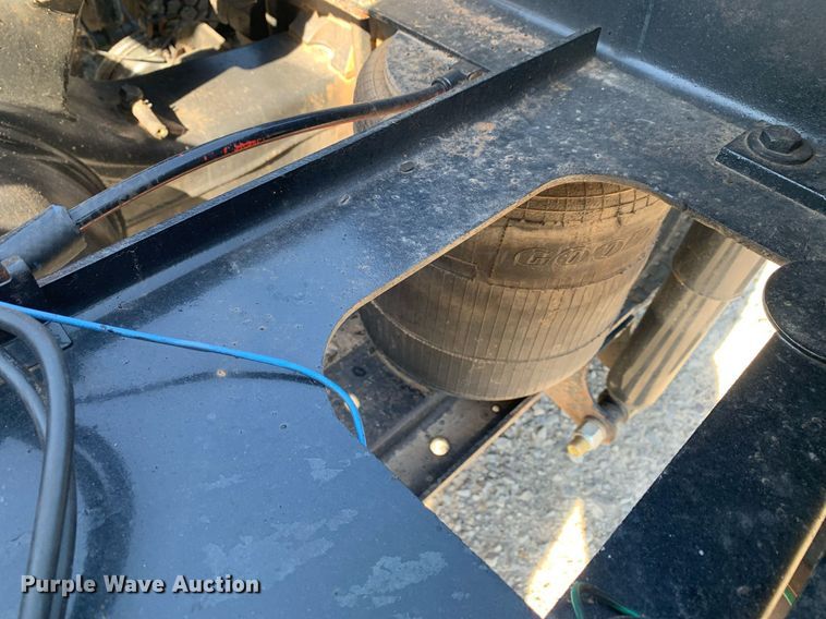 image for item DP8642 2000 Mack CH613  semi truck