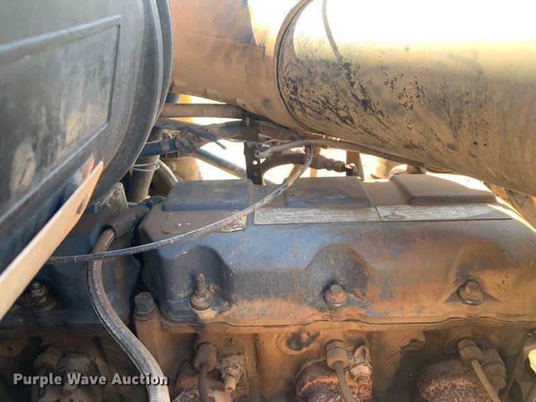 image for item DP8642 2000 Mack CH613  semi truck