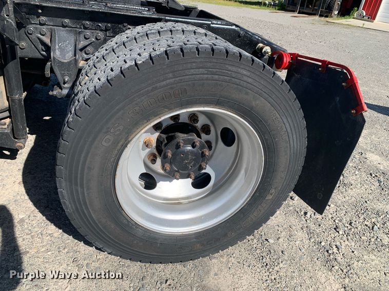 image for item DP8642 2000 Mack CH613  semi truck