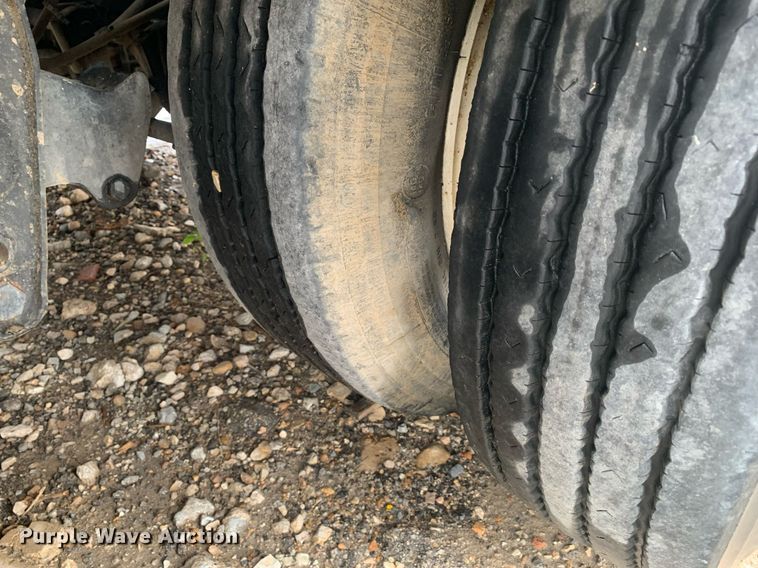 image for item DP8646 2016 Viking VFDD46R16F35T  double drop deck equipment trailer