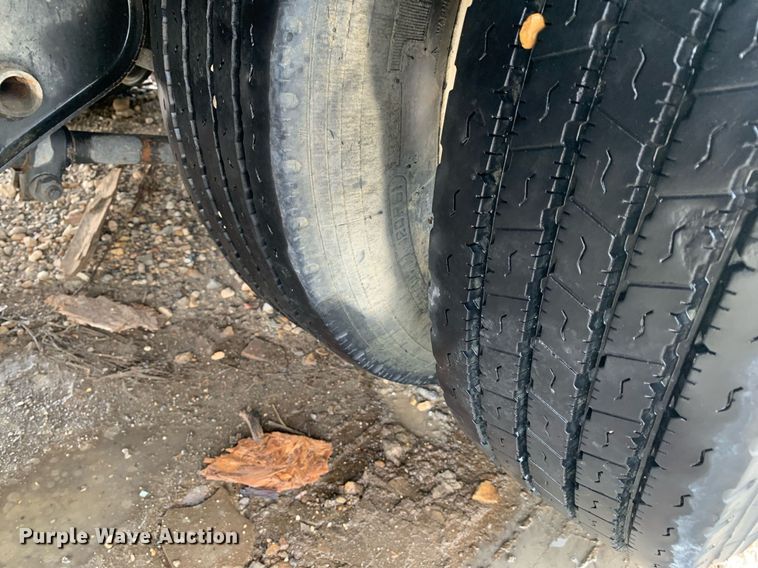 image for item DP8646 2016 Viking VFDD46R16F35T  double drop deck equipment trailer