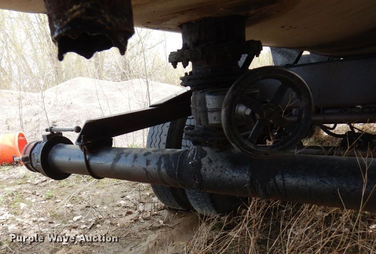 image for item DQ7318 1973 Etnyre TR6-WS  tank trailer