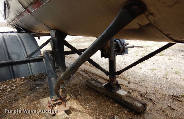 image for item DQ7318 1973 Etnyre TR6-WS  tank trailer