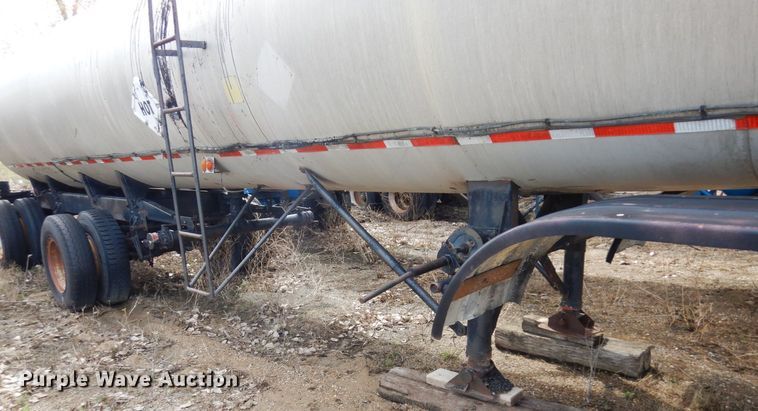 image for item DQ7318 1973 Etnyre TR6-WS  tank trailer