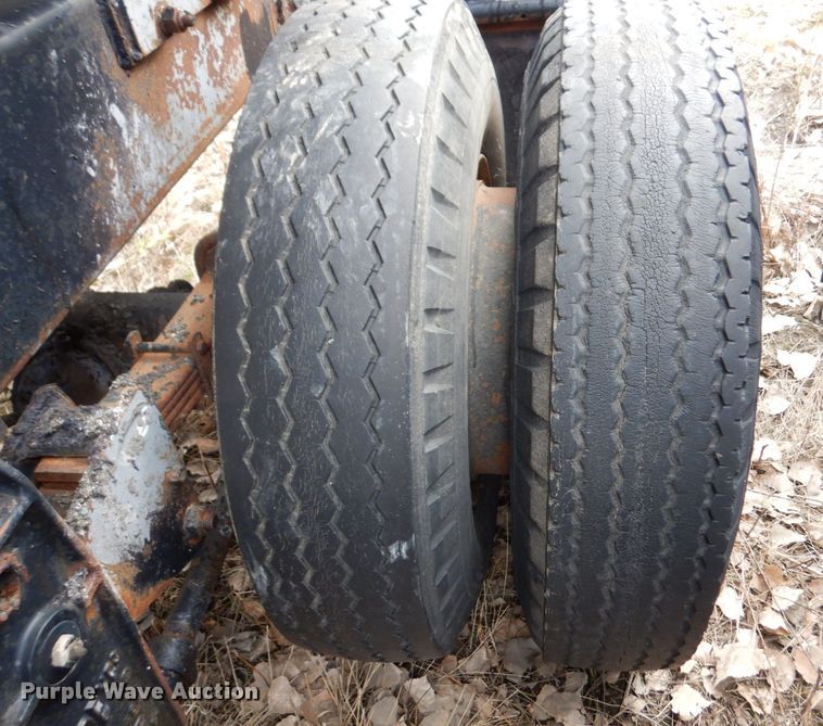 image for item DQ7318 1973 Etnyre TR6-WS  tank trailer