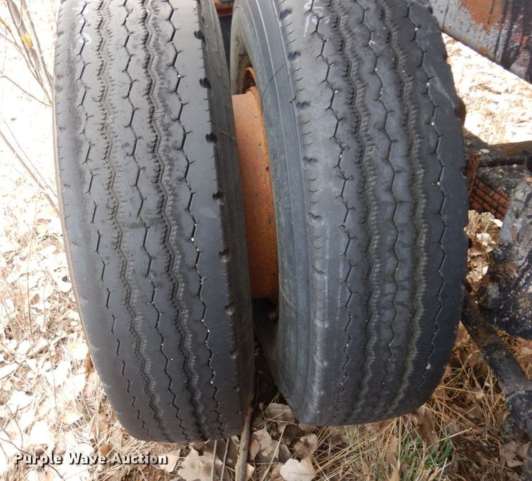 image for item DQ7318 1973 Etnyre TR6-WS  tank trailer