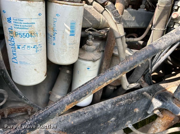 image for item DR4628 1995 Mack CH613  semi truck