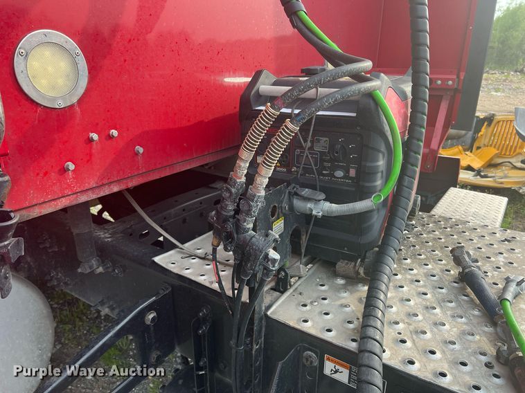 image for item DR5711 2016 Western Star 5700  semi truck