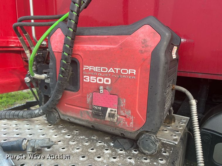 image for item DR5711 2016 Western Star 5700  semi truck