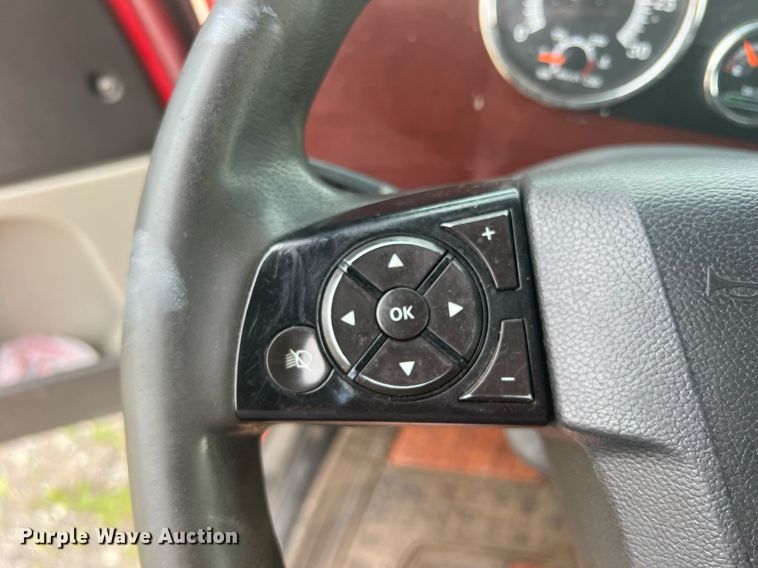 image for item DR5711 2016 Western Star 5700  semi truck