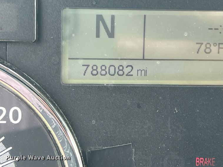 image for item DR5711 2016 Western Star 5700  semi truck