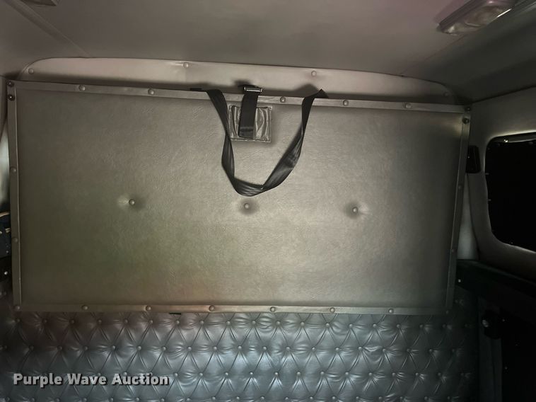 image for item DR5711 2016 Western Star 5700  semi truck