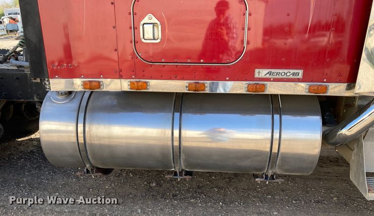 image for item HN9840 2001 Kenworth W900L  semi truck