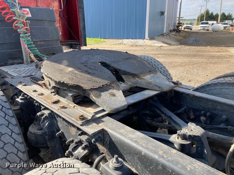 image for item HN9840 2001 Kenworth W900L  semi truck