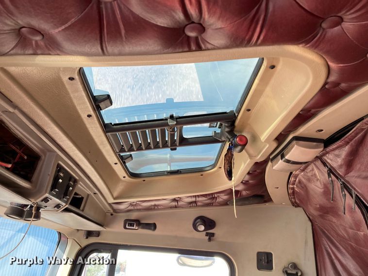 image for item HN9840 2001 Kenworth W900L  semi truck