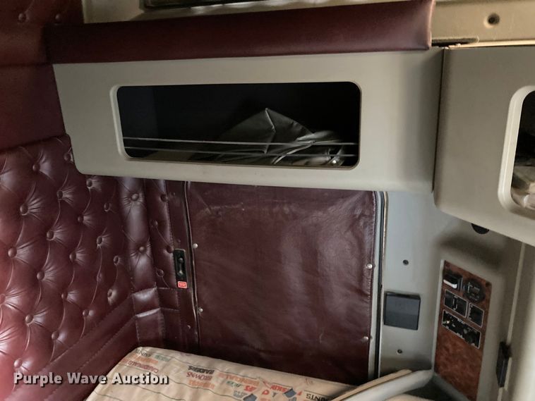 image for item HN9840 2001 Kenworth W900L  semi truck