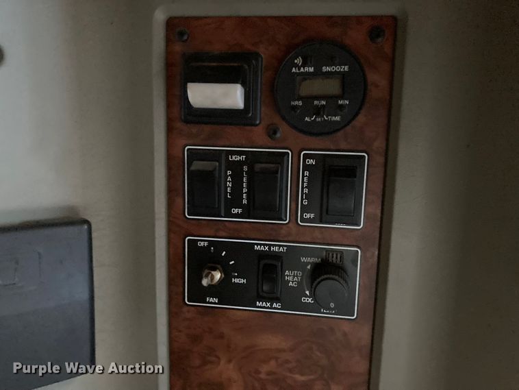 image for item HN9840 2001 Kenworth W900L  semi truck