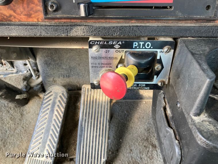 image for item HN9840 2001 Kenworth W900L  semi truck