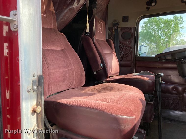 image for item HN9840 2001 Kenworth W900L  semi truck