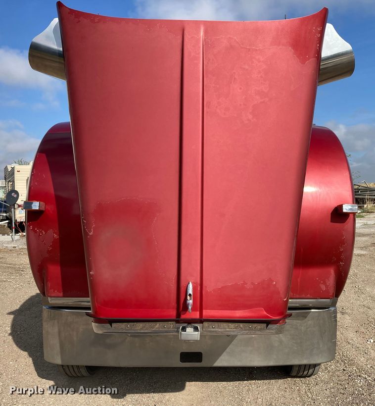 image for item HN9840 2001 Kenworth W900L  semi truck