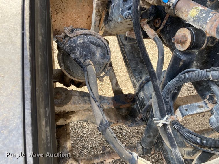 image for item HN9840 2001 Kenworth W900L  semi truck