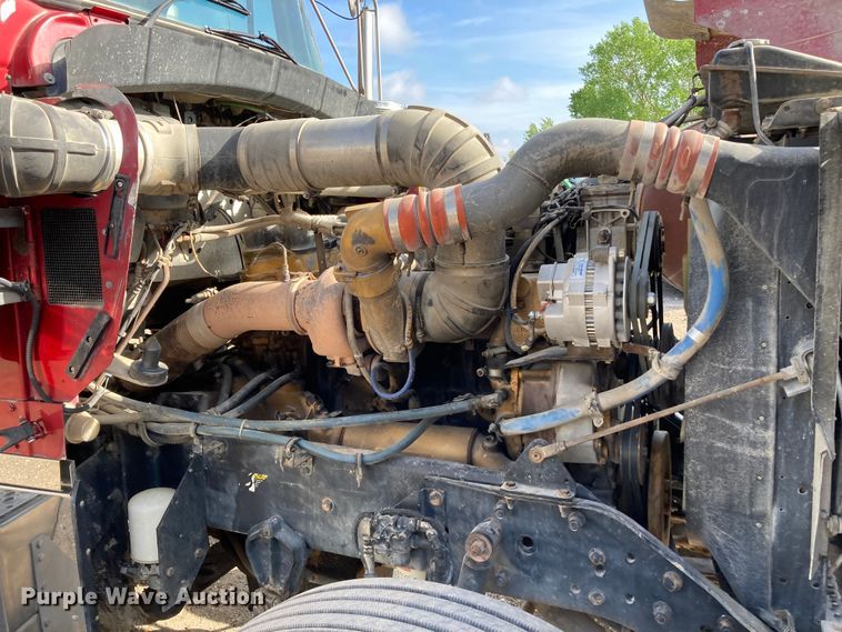 image for item HN9840 2001 Kenworth W900L  semi truck