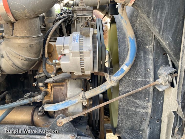 image for item HN9840 2001 Kenworth W900L  semi truck