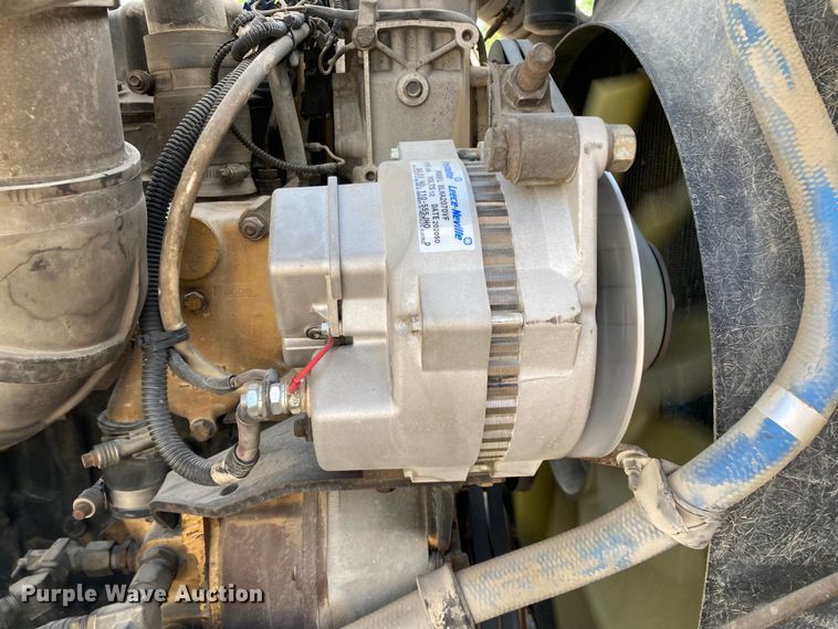 image for item HN9840 2001 Kenworth W900L  semi truck