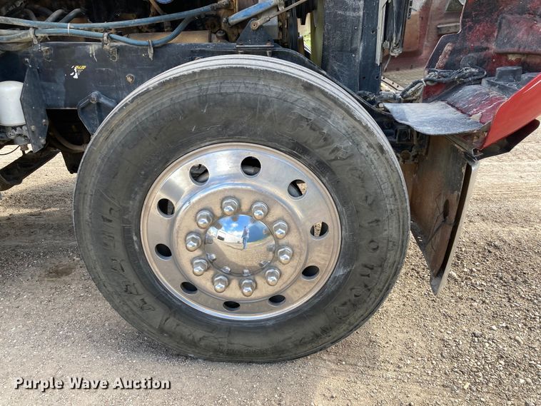 image for item HN9840 2001 Kenworth W900L  semi truck