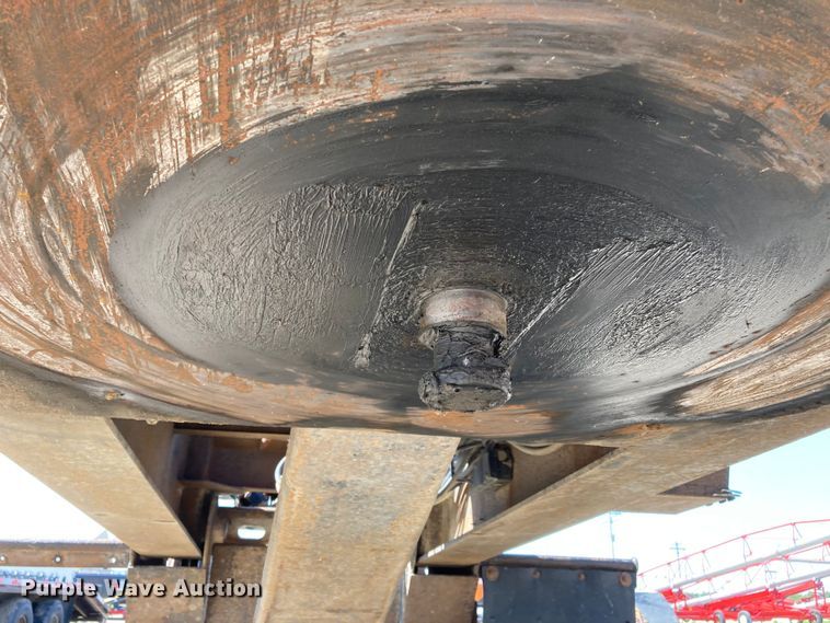 image for item HN9887 2012 Trail-Eze TE80DGWS  lowboy equipment trailer