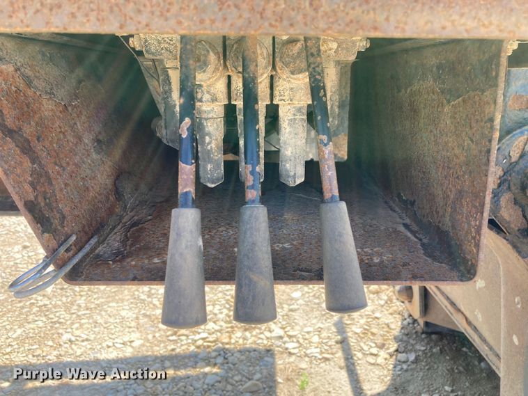 image for item HN9887 2012 Trail-Eze TE80DGWS  lowboy equipment trailer