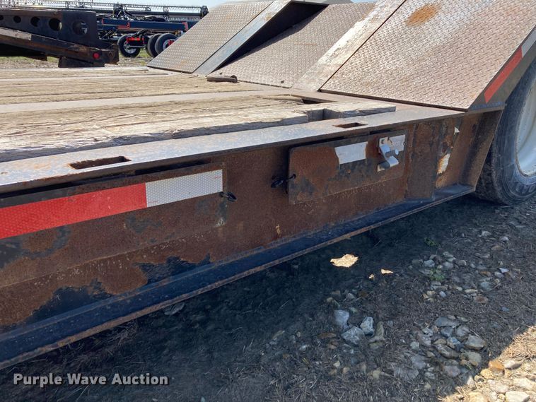 image for item HN9887 2012 Trail-Eze TE80DGWS  lowboy equipment trailer