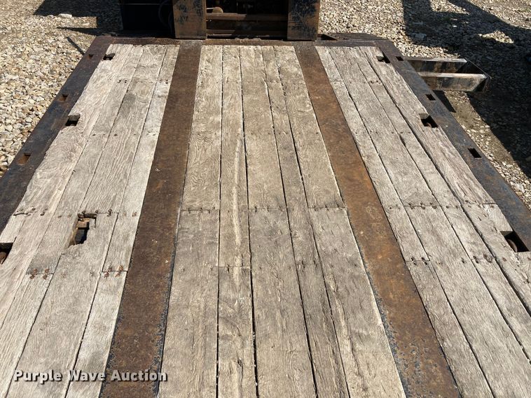 image for item HN9887 2012 Trail-Eze TE80DGWS  lowboy equipment trailer