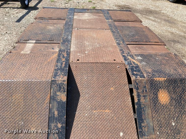 image for item HN9887 2012 Trail-Eze TE80DGWS  lowboy equipment trailer