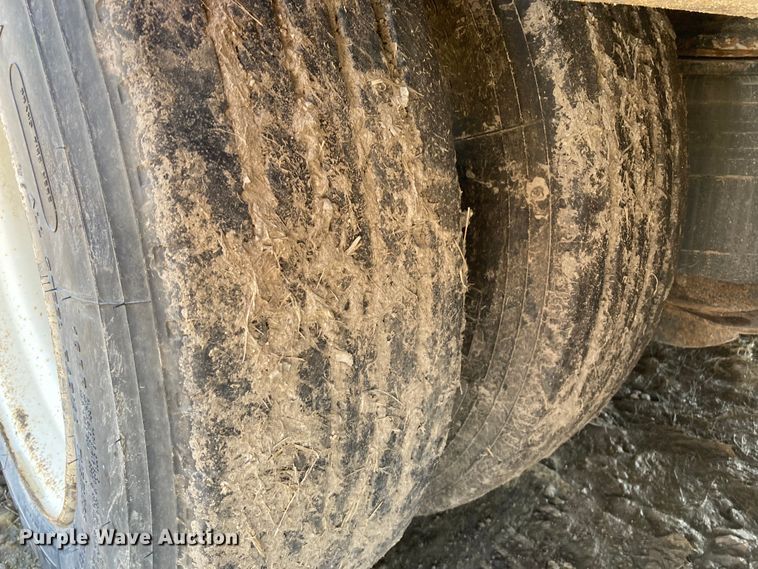 image for item HN9887 2012 Trail-Eze TE80DGWS  lowboy equipment trailer