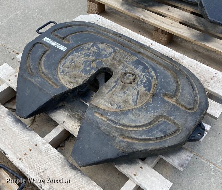 image for item HN9892 2020 Holland FW17J836XL00  fifth wheel hitch