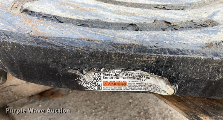 image for item HN9892 2020 Holland FW17J836XL00  fifth wheel hitch