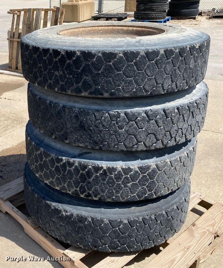 image for item HN9899 (8) 11R22.5 tires