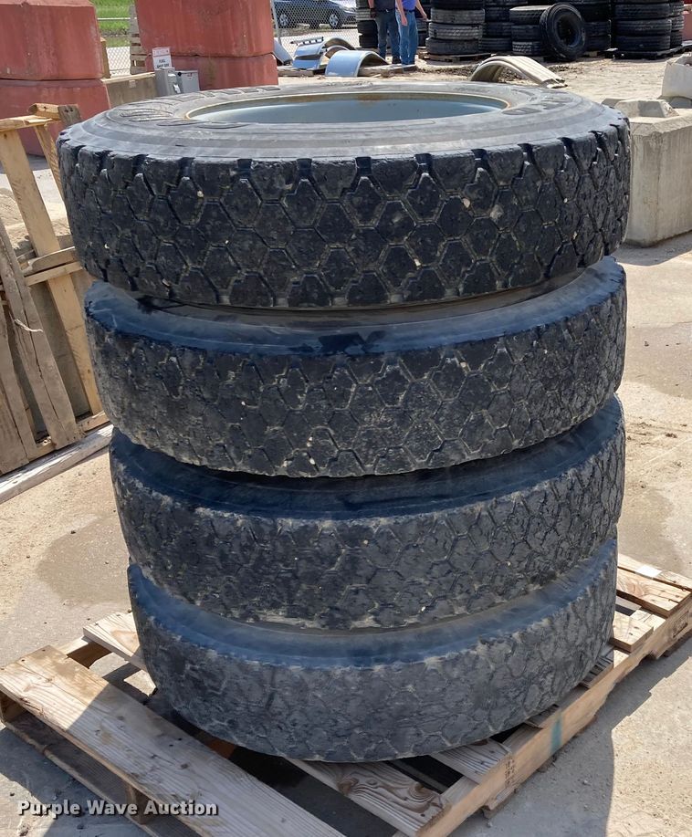 image for item HN9899 (8) 11R22.5 tires