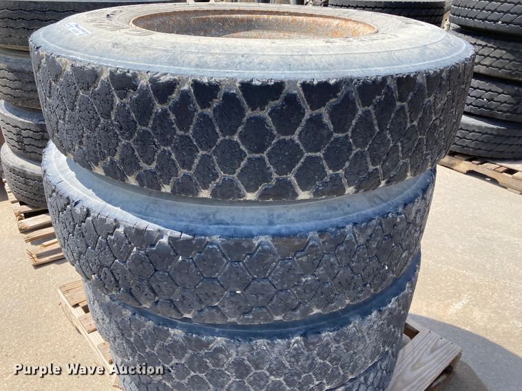 image for item HN9899 (8) 11R22.5 tires