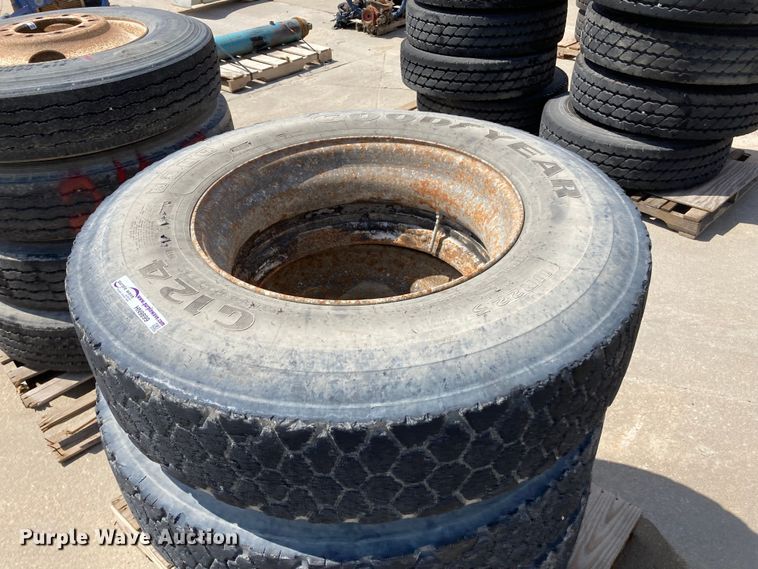 image for item HN9899 (8) 11R22.5 tires