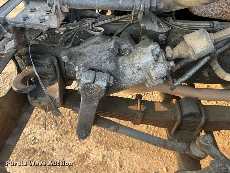 image for item II9021 1983 International 1754  flatbed truck