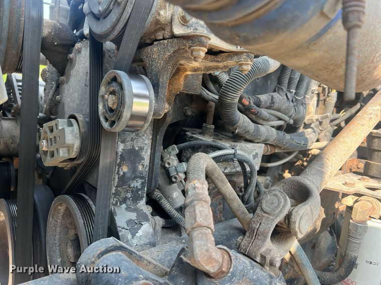 image for item II9022 1999 Freightliner FLD  semi truck