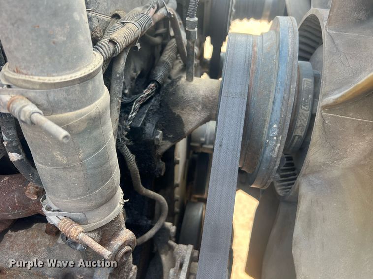 image for item II9022 1999 Freightliner FLD  semi truck