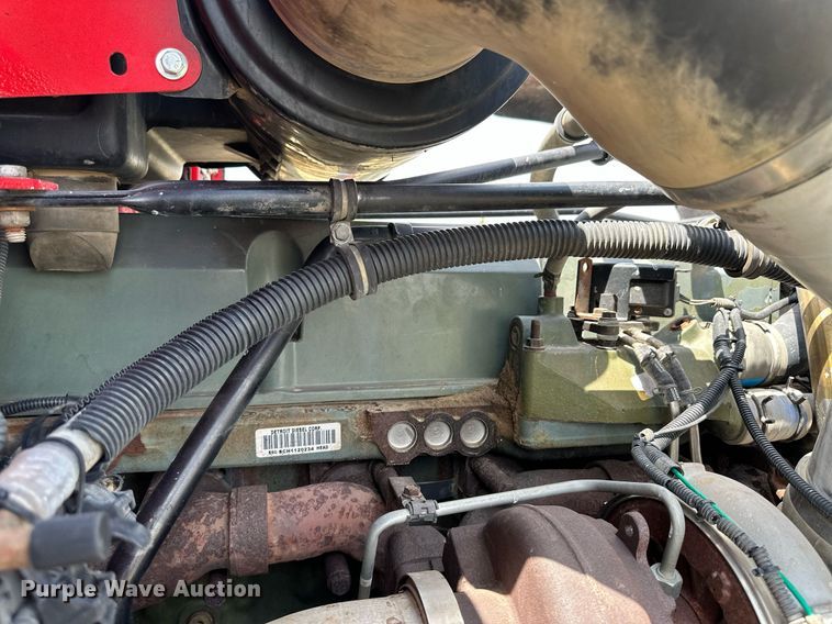 image for item JJ9938 2006 Freightliner FLD120  semi truck