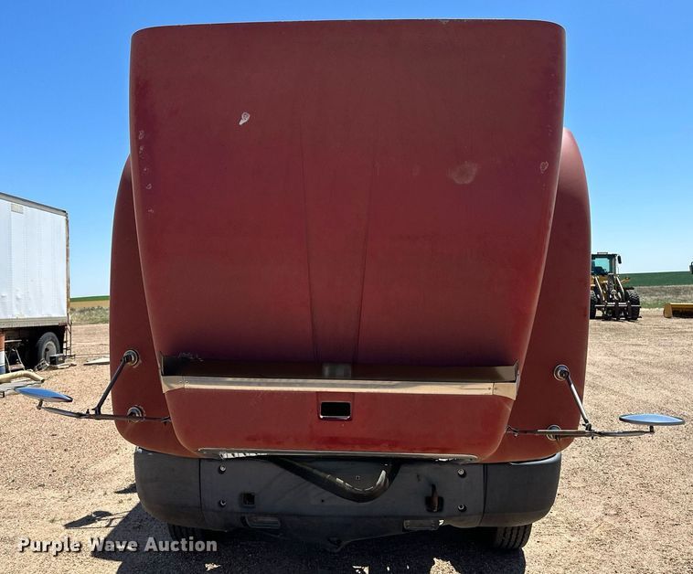 image for item JJ9958 1994 International Eagle 9400  semi truck