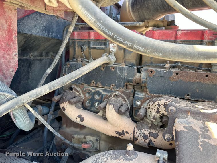 image for item JJ9958 1994 International Eagle 9400  semi truck